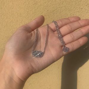Kendra Scott silver necklace!